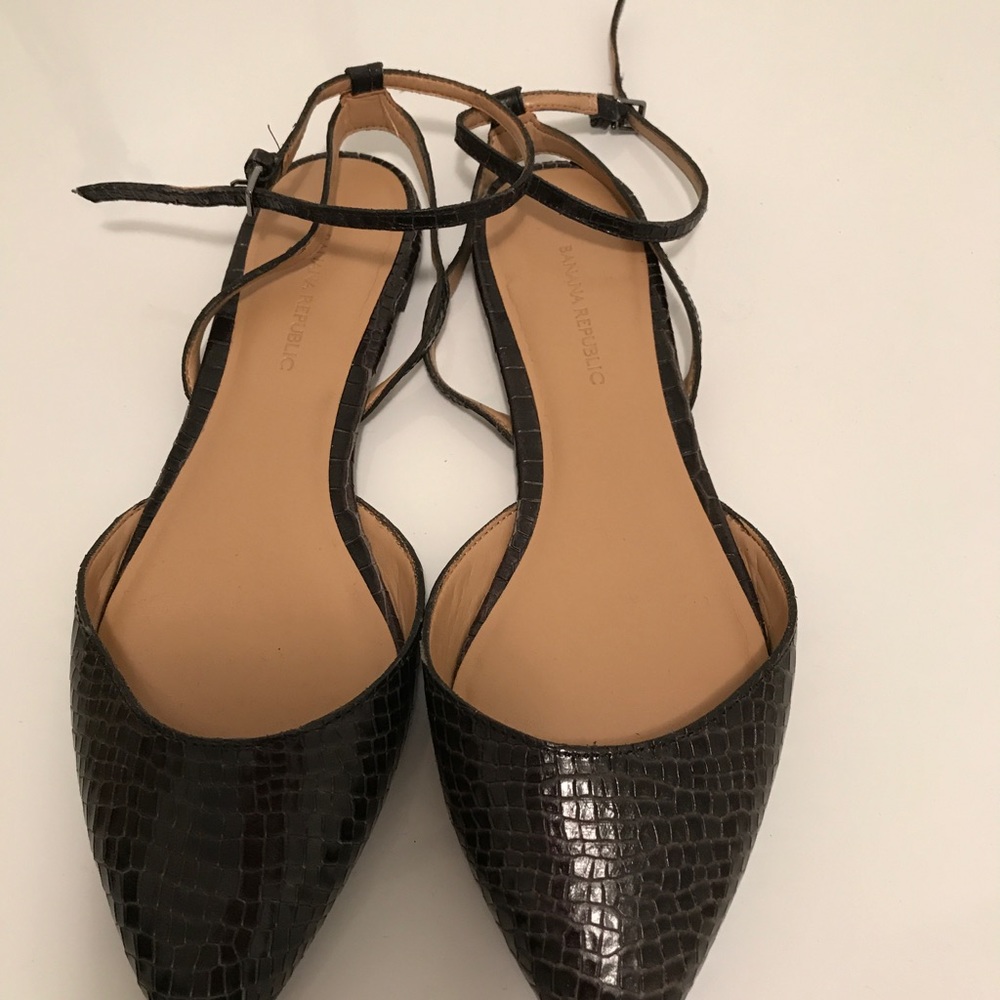 Banana republic flats